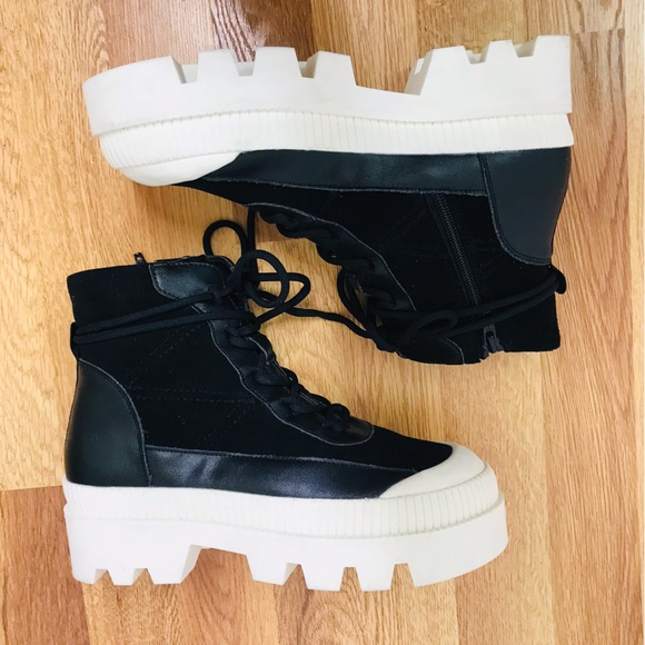 GIANNI BINI Black Leather Platform Ankle Boot Bootie Lug Sole Sneaker Size 7 New - Picture 8 of 15